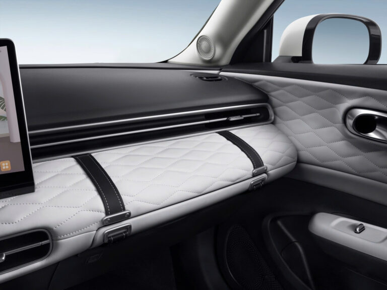 Hộc để đồ dạng ngăn kéo tiện lợi